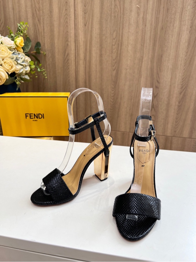 FENDI Shoes-56